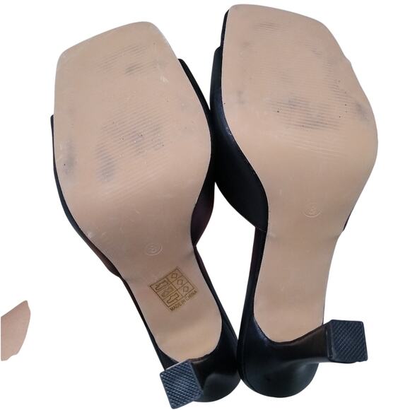 [H104] Pretty Little Thing Black Square Heels, Size 8 - Picture 4 of 7